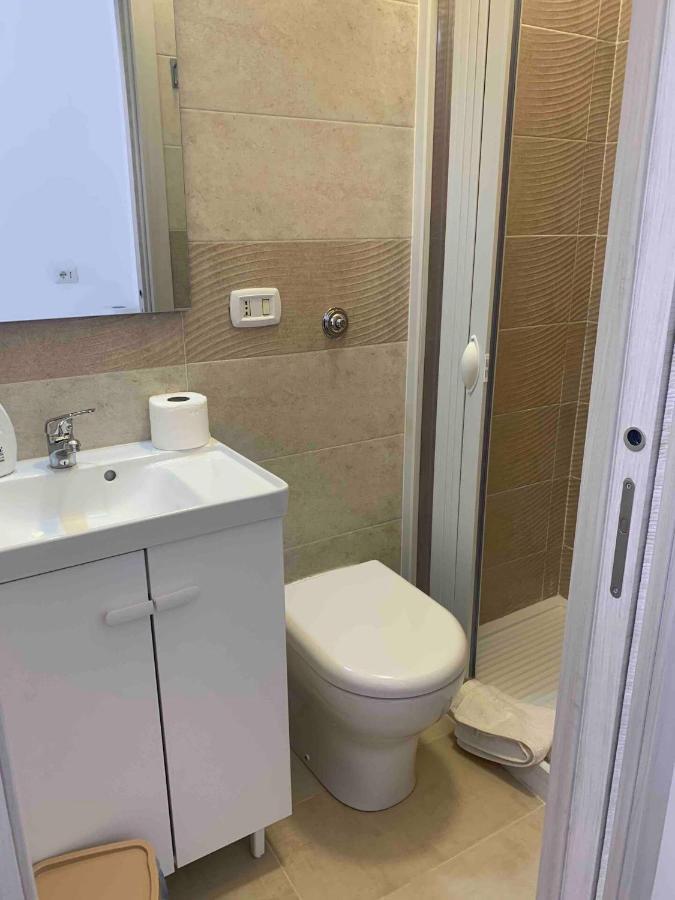 Affittacamere Miris Fast And Comfortable With Self Check In 8 Minutes Walk Near Airport *