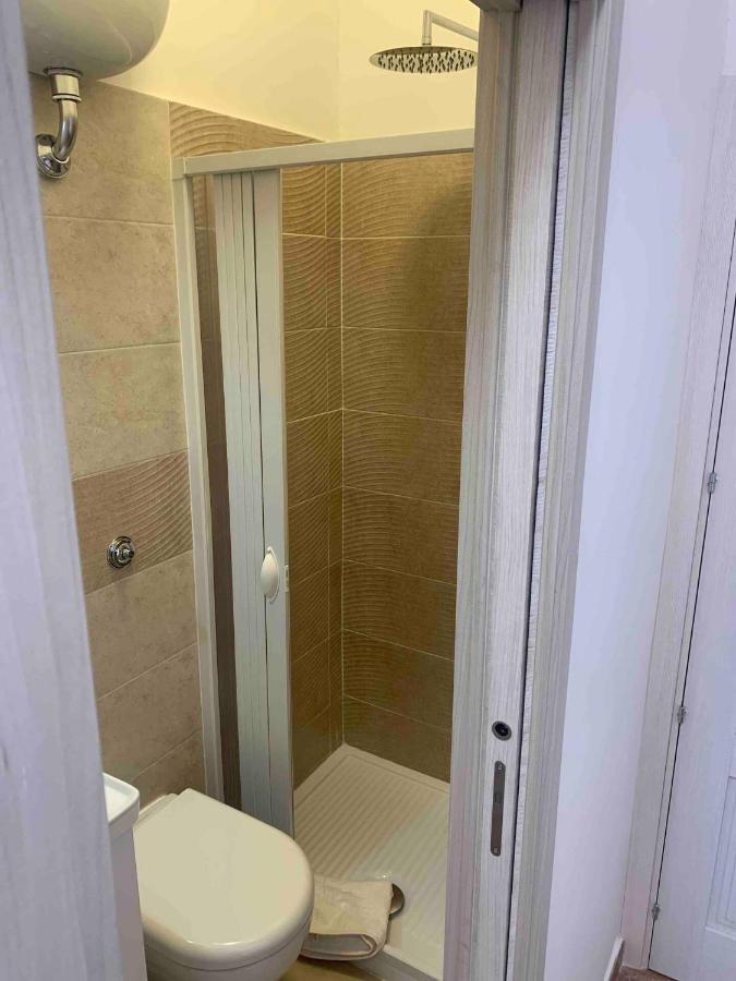 Affittacamere Miris Fast And Comfortable With Self Check In 8 Minutes Walk Near Airport *